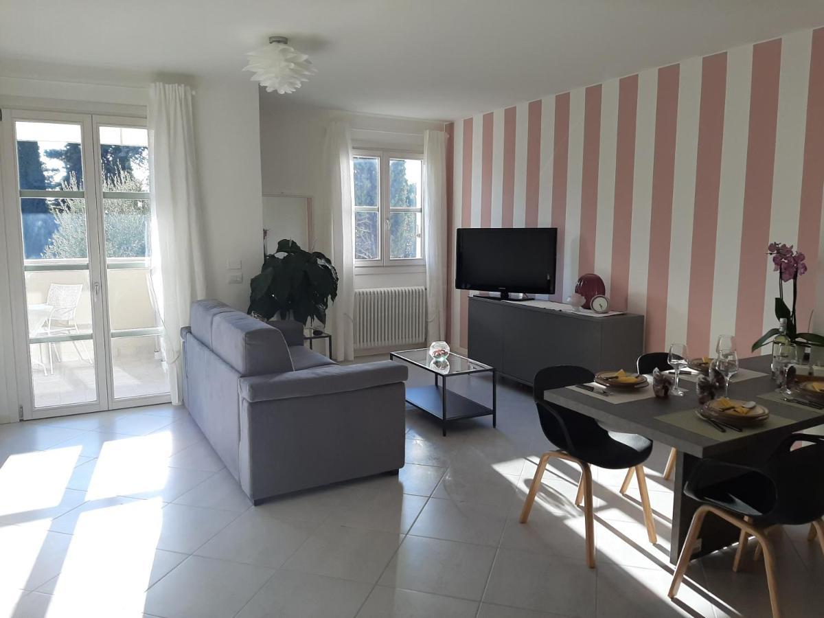 Appartamento 23 - Bilocale Vista Lago Toscolano Maderno Luaran gambar