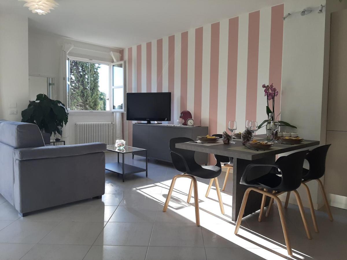 Appartamento 23 - Bilocale Vista Lago Toscolano Maderno Luaran gambar