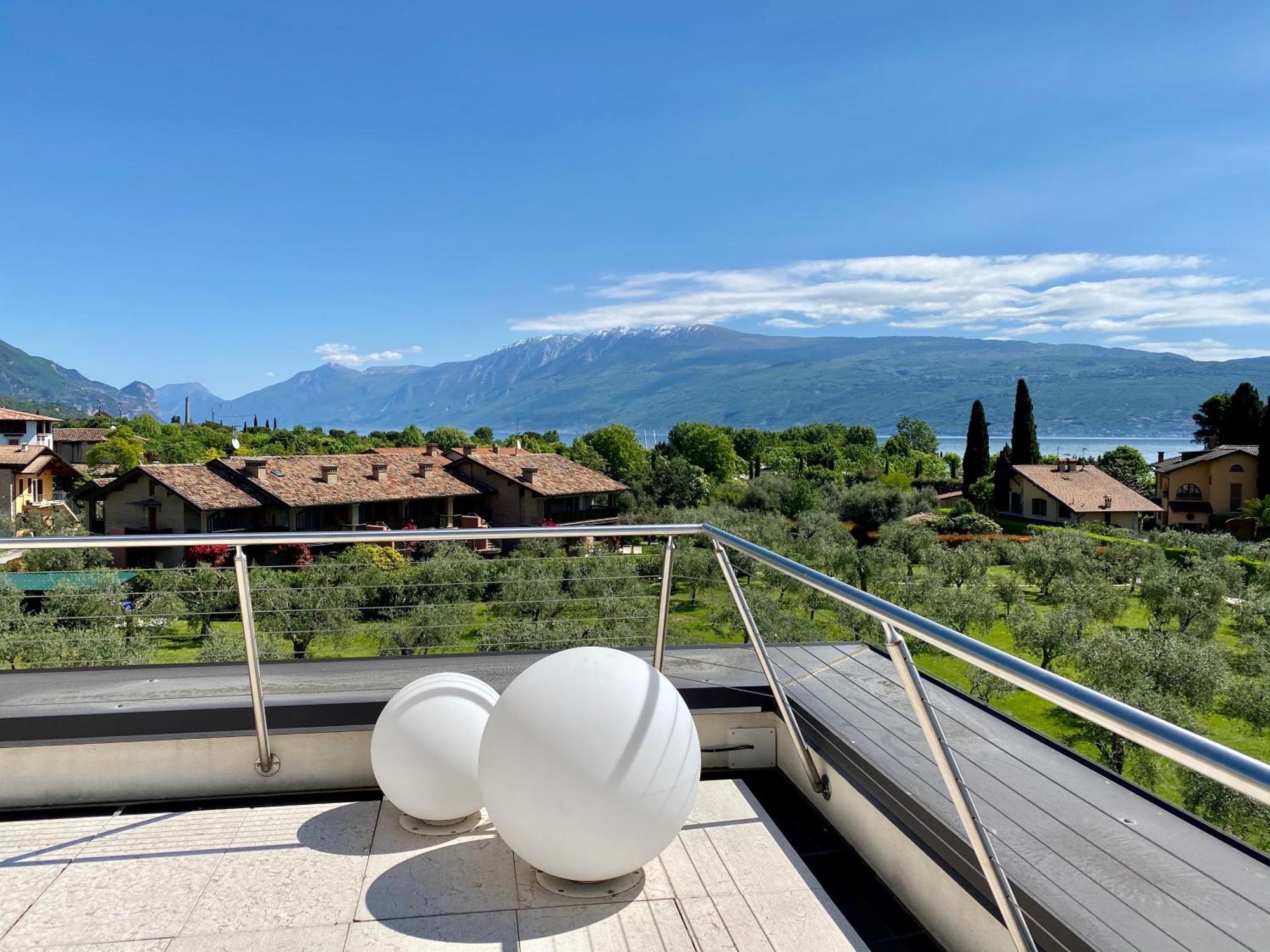 Appartamento 23 - Bilocale Vista Lago Toscolano Maderno Luaran gambar